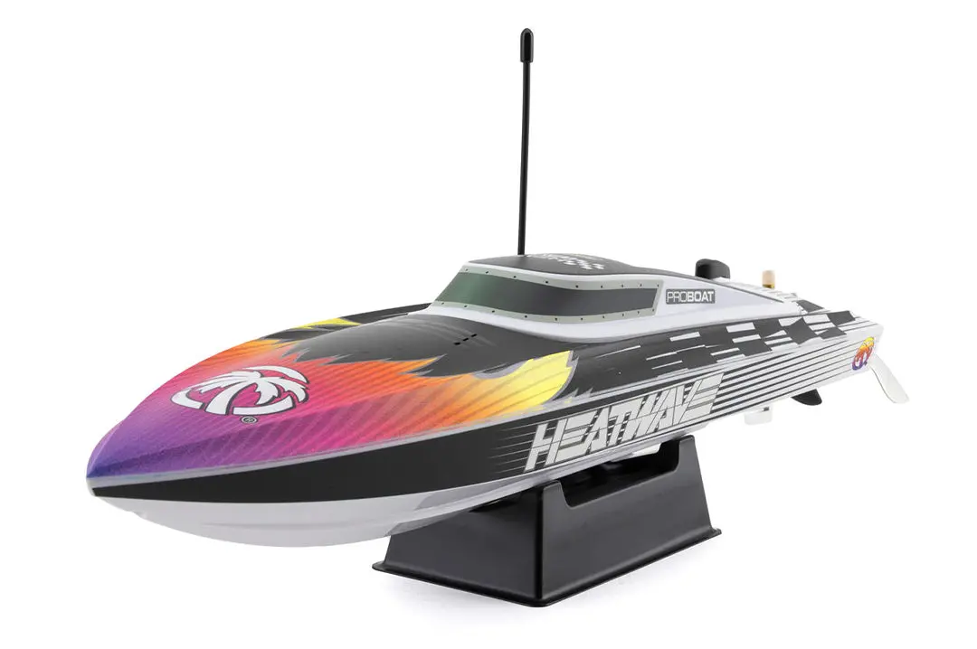 Heat Wave X Horizon Hobby Recoil 2 Remote Controlled Boat - 18 Inch 1