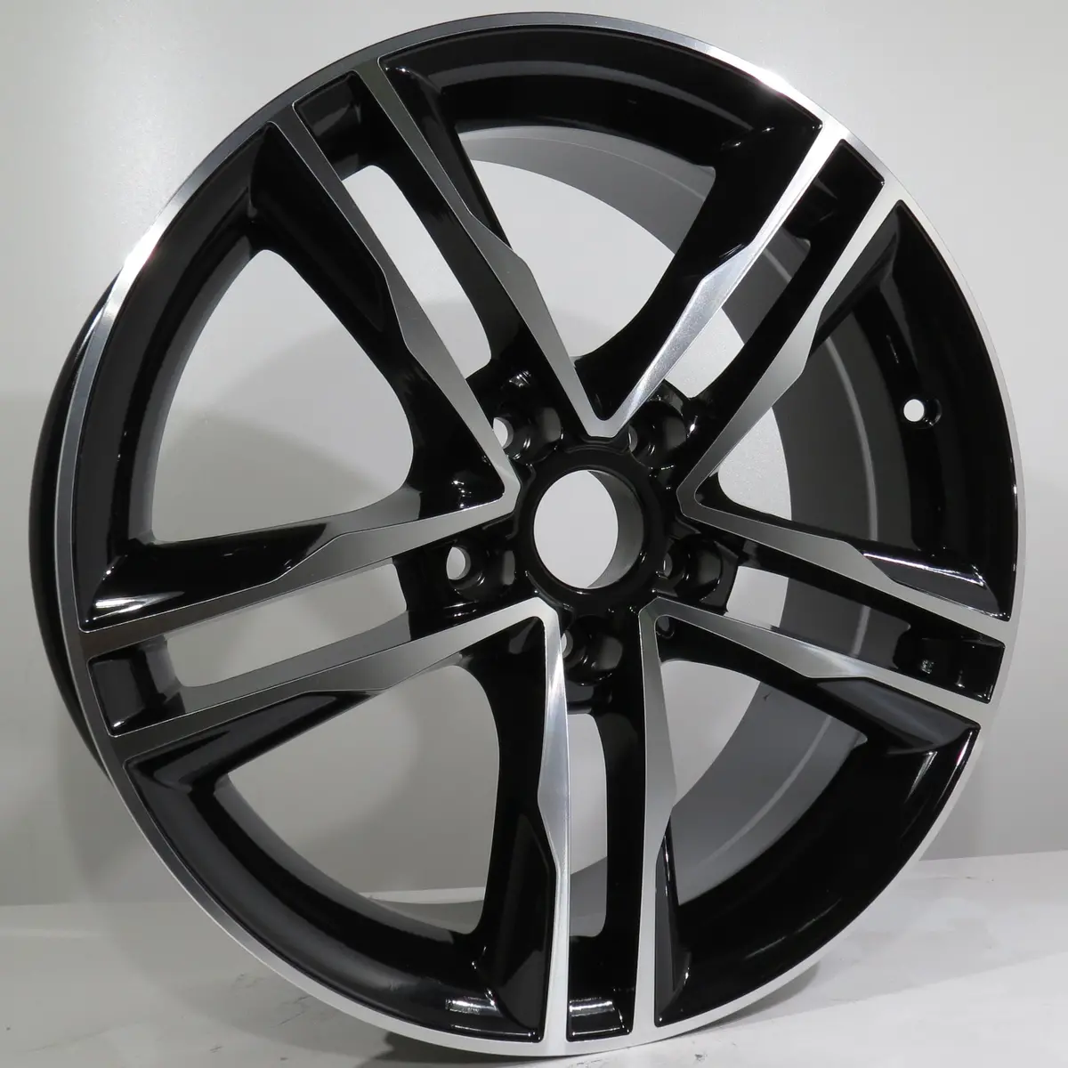 Nooe Roxen 8,5X19 5X112 Et35 66,45 Bfm 1