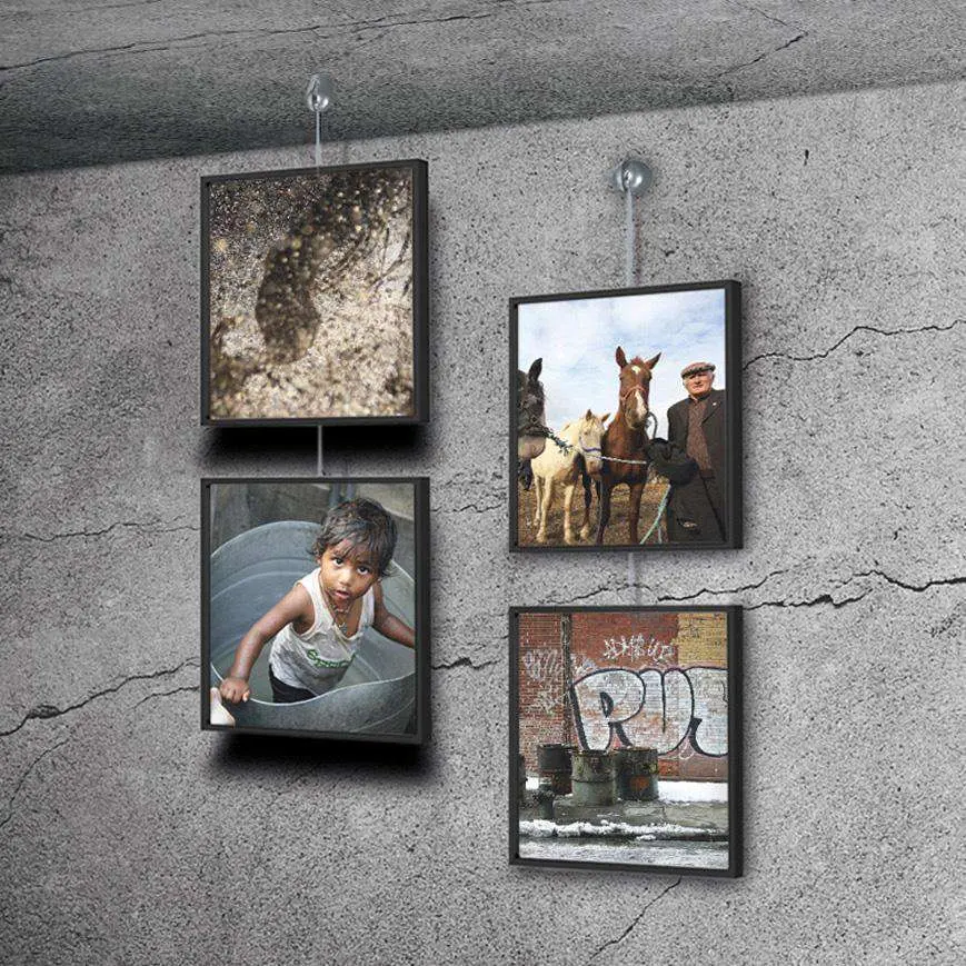Solohanger Picture Hanging 1
