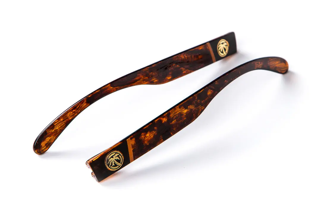Arms: Woodgrain 1