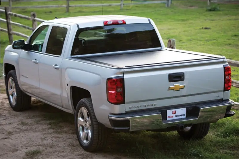 Pace Edwards Jackrabbit Retractable Tonneau Cover For 1988–1997 Isuzu Pup (6'1" Bed) 1
